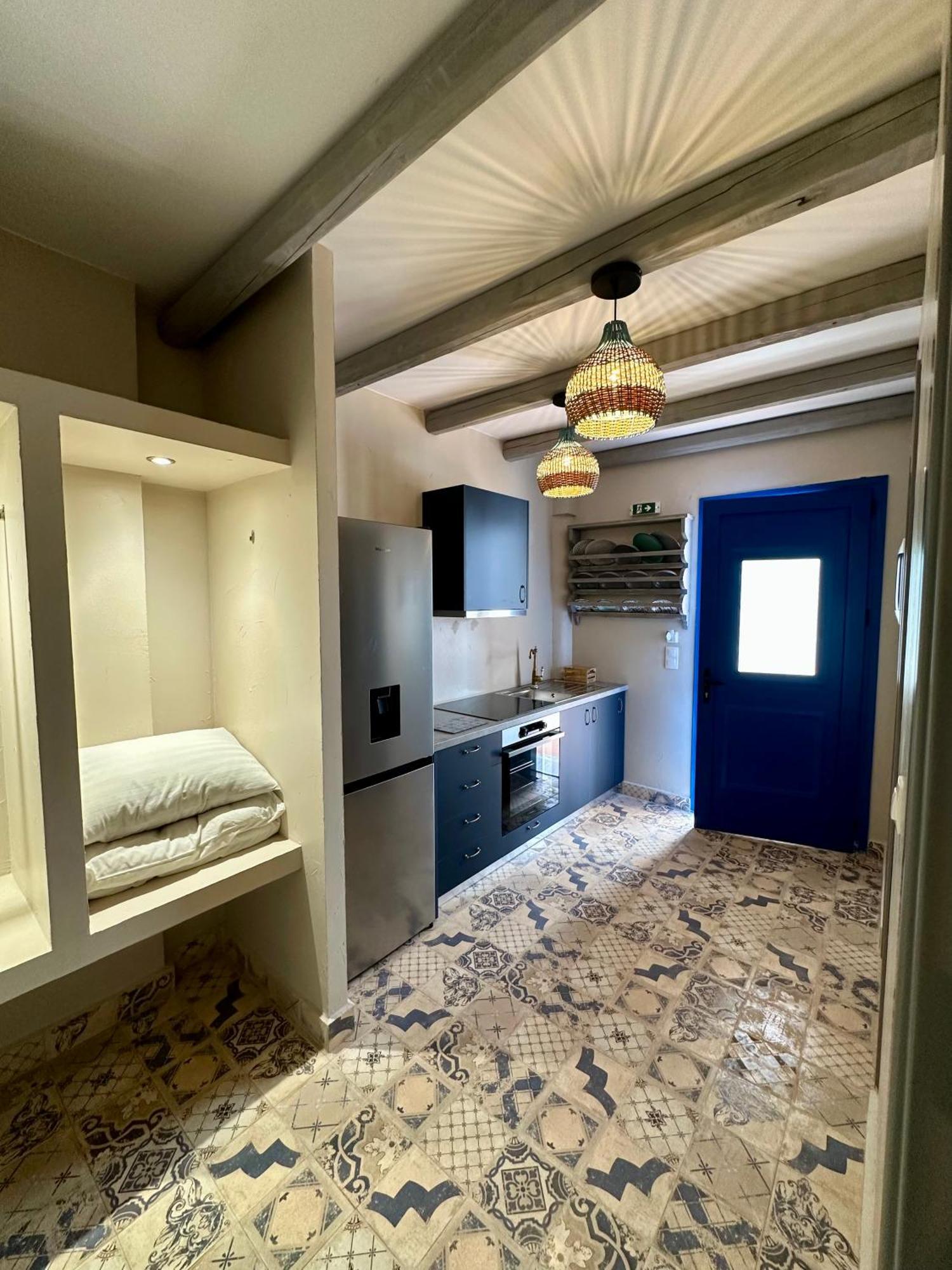 George Suites Stegna Archangelos  Exteriör bild
