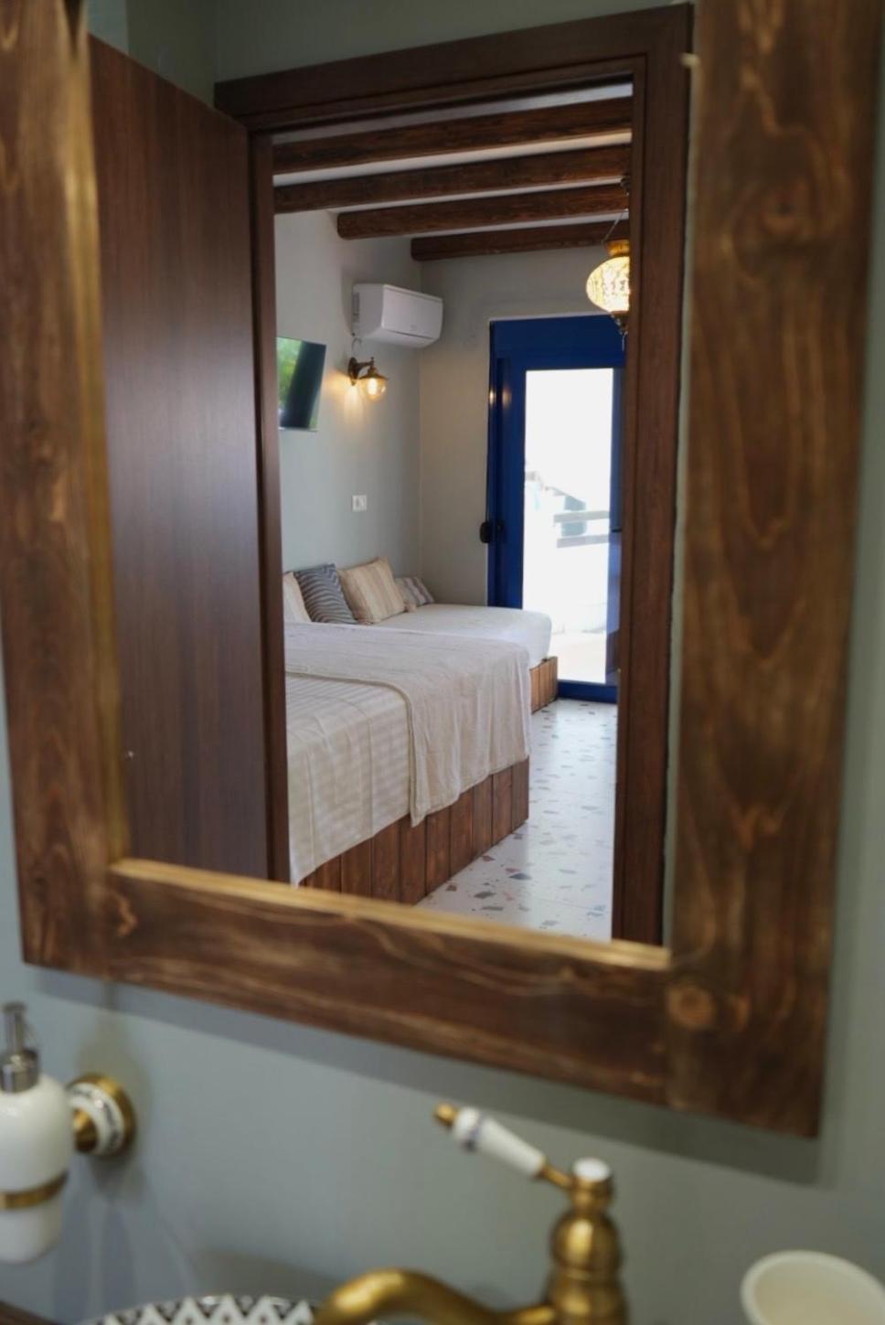 George Suites Stegna Archangelos  Exteriör bild